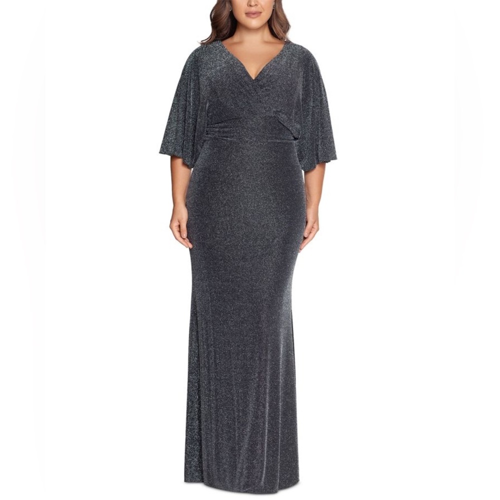 BETSY & ADAM Metallic Black Formal Gown